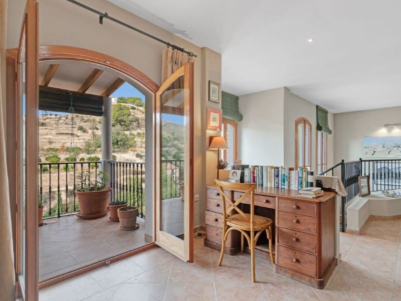 5 sypialnia Finka/Dom wiejski na sprzedaż w Relleu z basenem garażem - 975 000 € (Ref: 8561014)