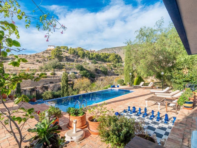 5 sypialnia Finka/Dom wiejski na sprzedaż w Relleu z basenem garażem - 975 000 € (Ref: 8561014)