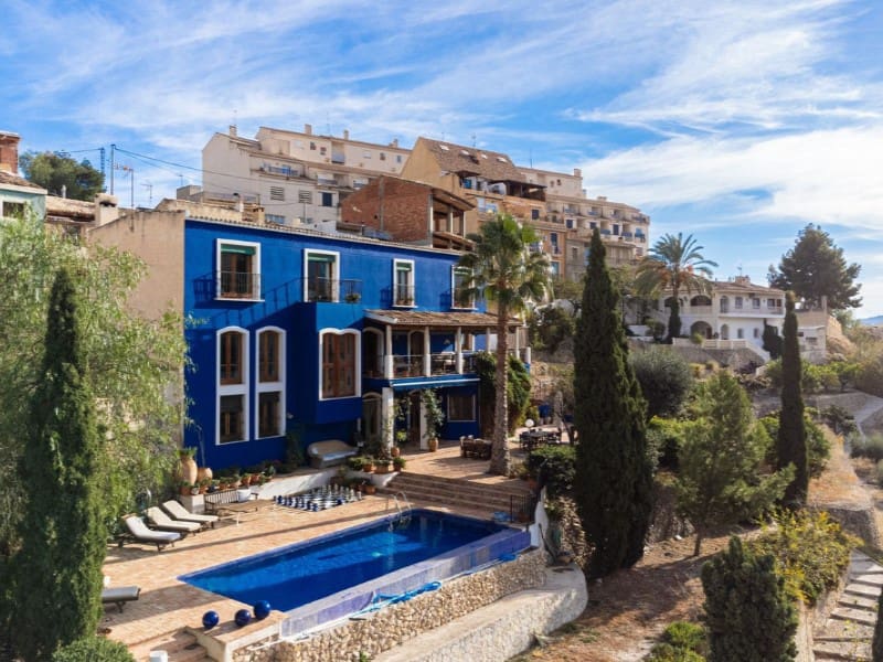 5 sypialnia Finka/Dom wiejski na sprzedaż w Relleu z basenem garażem - 975 000 € (Ref: 8561014)