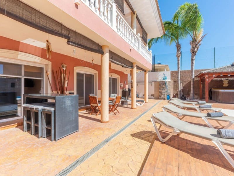 5 chambre Villa/Maison à vendre à Busot avec piscine garage - 576 000 € (Ref: 8564385)