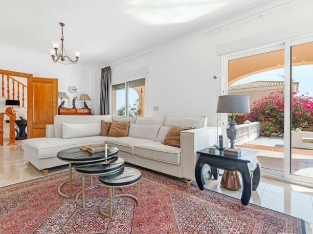 5 soveværelse Villa til salg i Coveta Fuma, El Campello med garage - € 1.900.000 (Ref: 8594758)