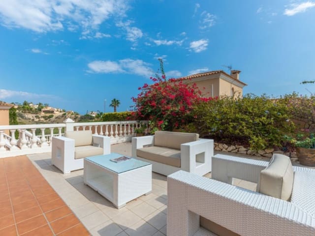 5 soveværelse Villa til salg i Coveta Fuma, El Campello med garage - € 1.900.000 (Ref: 8594758)