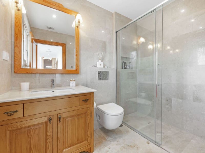 5 soveværelse Villa til salg i El Campello med garage - € 1.900.000 (Ref: 8594758)