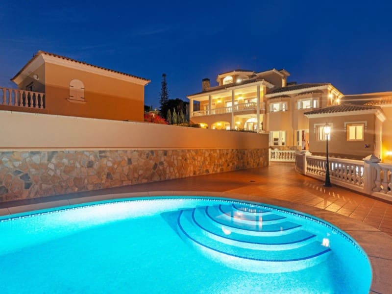 5 soveværelse Villa til salg i El Campello med garage - € 1.900.000 (Ref: 8594758)