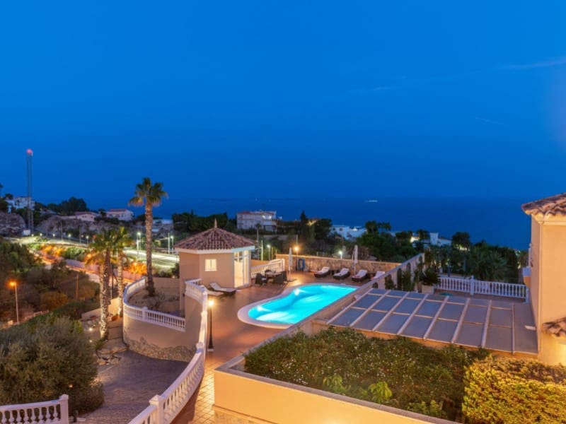 5 soveværelse Villa til salg i El Campello med garage - € 1.900.000 (Ref: 8594758)