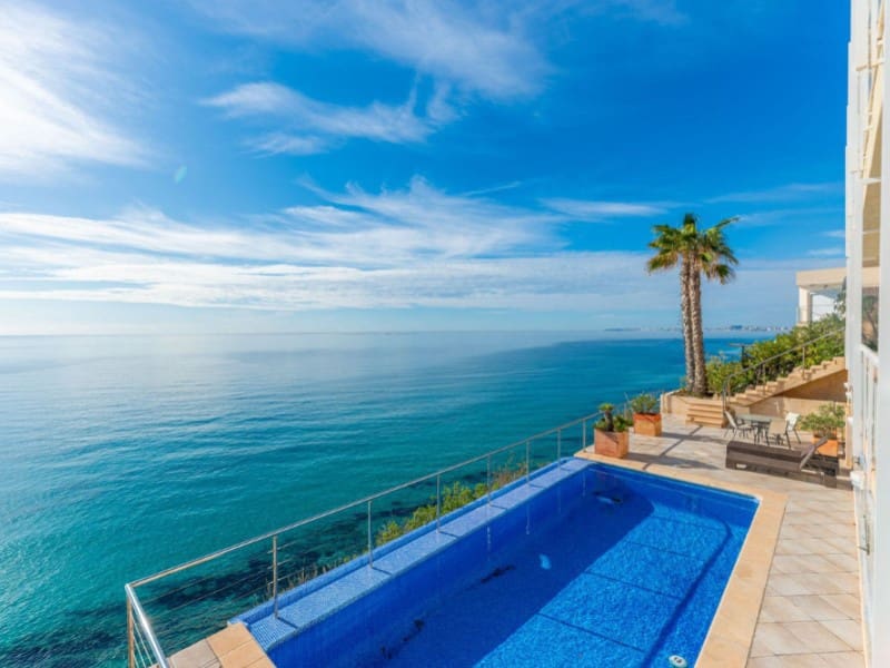 4 soverom Villa til salgs i El Campello med svømmebasseng garasje - € 1 135 000 (Ref: 8599044)