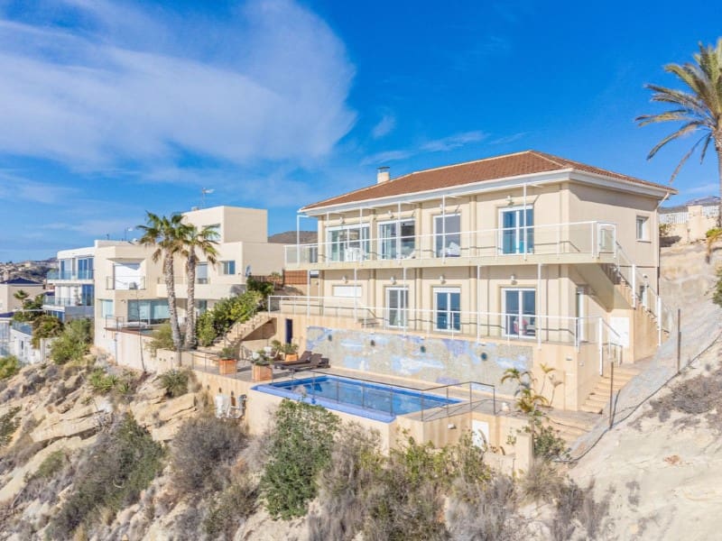 4 soverom Villa til salgs i El Campello med svømmebasseng garasje - € 1 135 000 (Ref: 8599044)