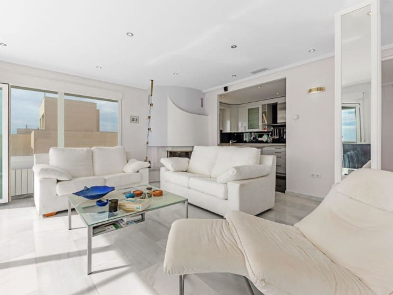 4 soverom Villa til salgs i El Campello med svømmebasseng garasje - € 1 135 000 (Ref: 8599044)