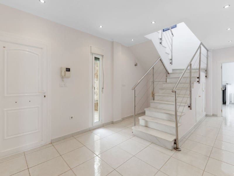 4 soverom Villa til salgs i El Campello med svømmebasseng garasje - € 1 135 000 (Ref: 8599044)