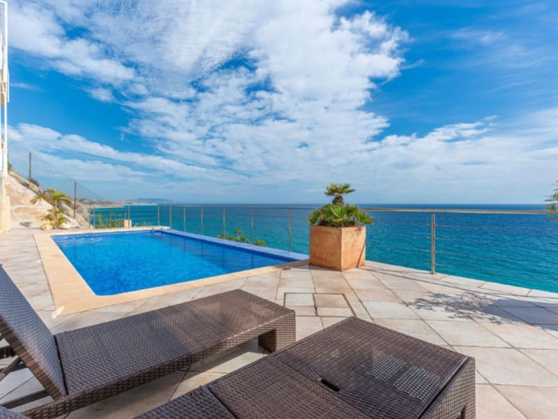 4 soverom Villa til salgs i El Campello med svømmebasseng garasje - € 1 135 000 (Ref: 8599044)