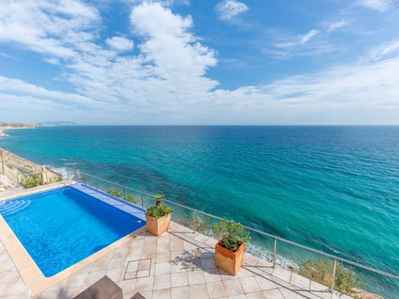 4 soverom Villa til salgs i El Campello med svømmebasseng garasje - € 1 135 000 (Ref: 8599044)