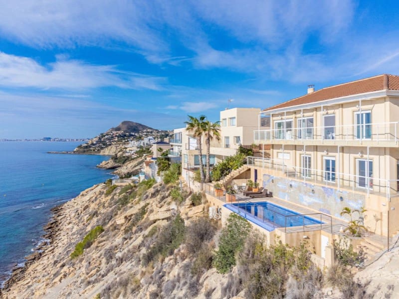 4 soverom Villa til salgs i El Campello med svømmebasseng garasje - € 1 135 000 (Ref: 8599044)