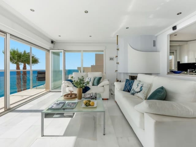 4 soverom Villa til salgs i Venta Lanuza, El Campello med svømmebasseng garasje - € 1 135 000 (Ref: 8599044)