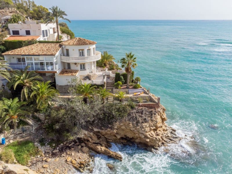 4 soveværelse Villa til salg i El Campello med swimmingpool garage - € 1.150.000 (Ref: 8648027)
