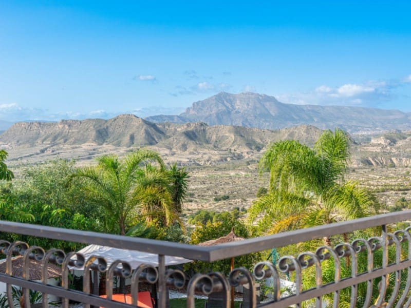 6 sypialnia Willa na sprzedaż w Busot z basenem - 775 000 € (Ref: 8677459)