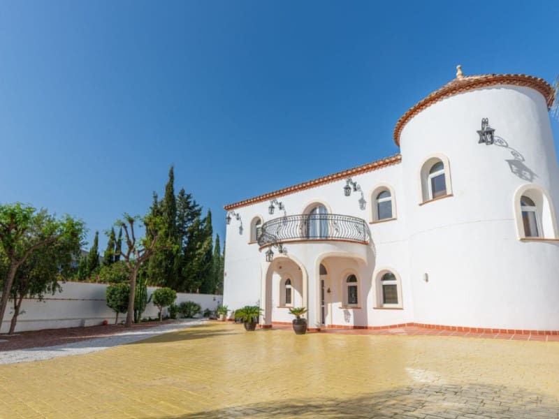 6 sypialnia Willa na sprzedaż w Busot z basenem - 775 000 € (Ref: 8677459)