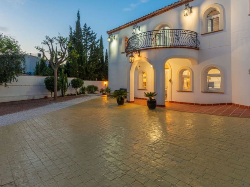 6 sypialnia Willa na sprzedaż w Busot z basenem - 775 000 € (Ref: 8677459)