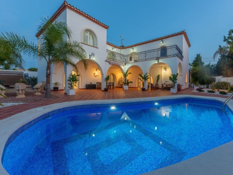 6 sypialnia Willa na sprzedaż w Busot z basenem - 775 000 € (Ref: 8677459)