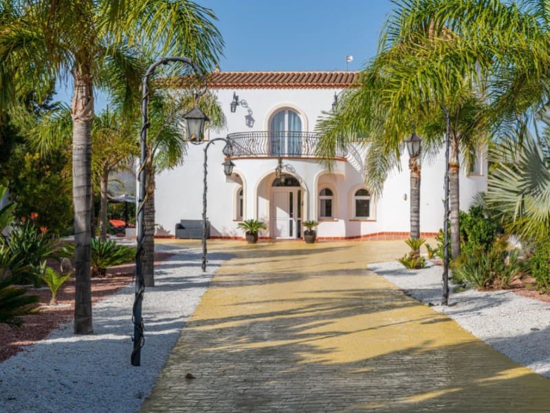 6 sypialnia Willa na sprzedaż w Busot z basenem - 775 000 € (Ref: 8677459)