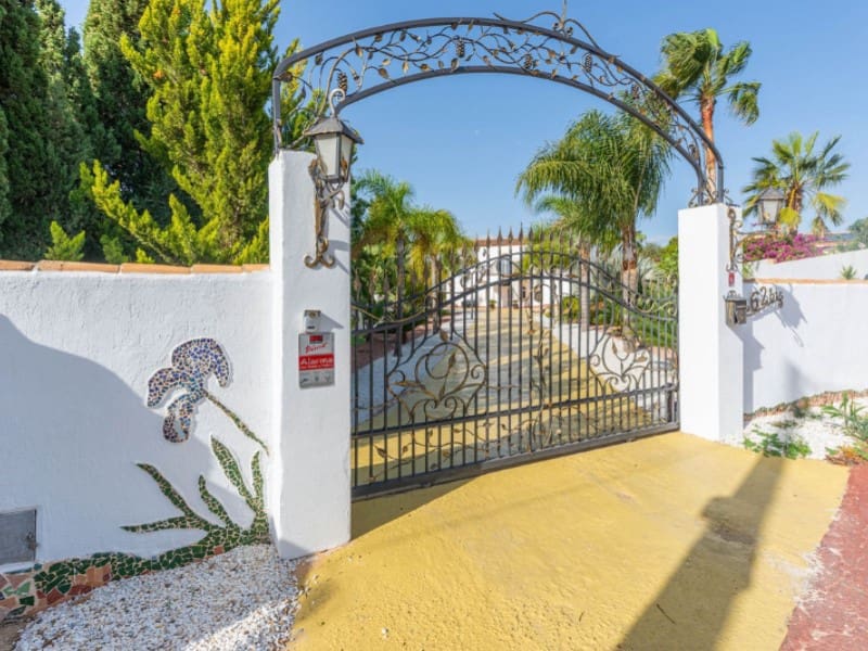 6 sypialnia Willa na sprzedaż w Busot z basenem - 775 000 € (Ref: 8677459)