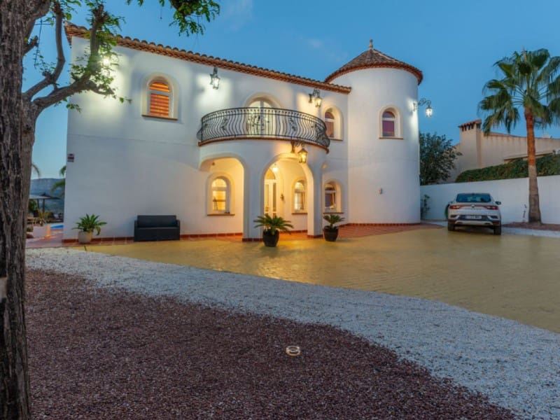 6 sypialnia Willa na sprzedaż w Busot z basenem - 775 000 € (Ref: 8677459)