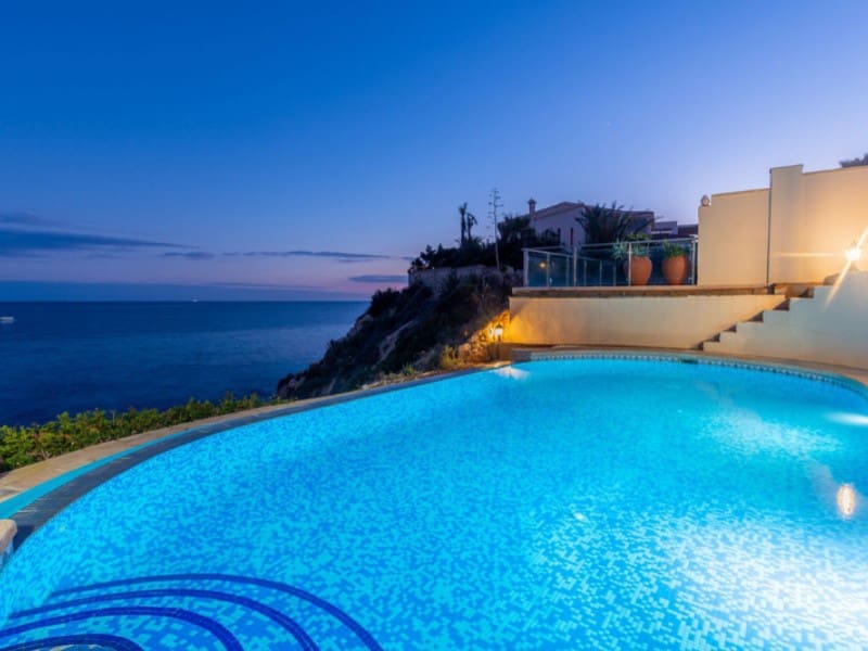 3 soveværelse Villa til salg i El Campello med swimmingpool garage - € 1.850.000 (Ref: 8701569)