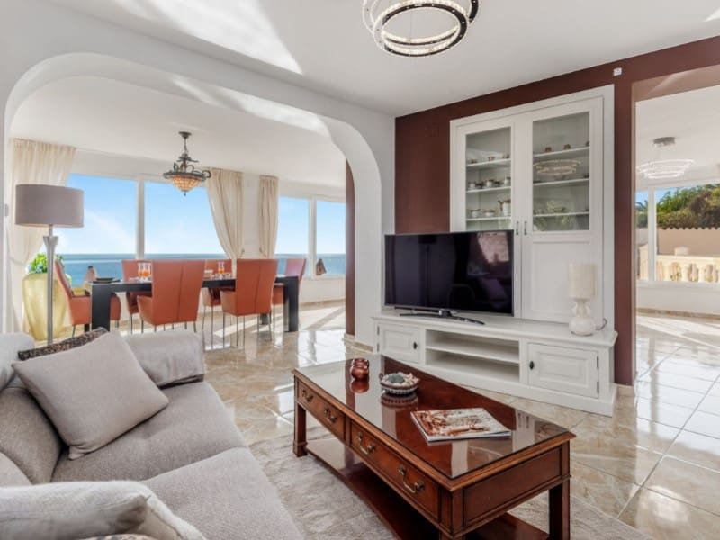 3 soveværelse Villa til salg i El Campello med swimmingpool garage - € 1.850.000 (Ref: 8701569)