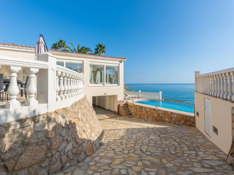 3 soveværelse Villa til salg i El Campello med swimmingpool garage - € 1.850.000 (Ref: 8701569)