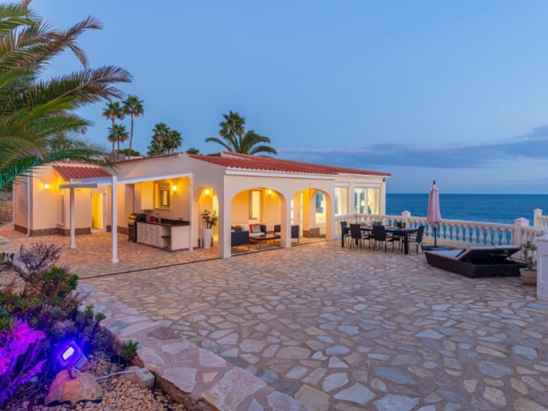 3 soveværelse Villa til salg i El Campello med swimmingpool garage - € 1.850.000 (Ref: 8701569)