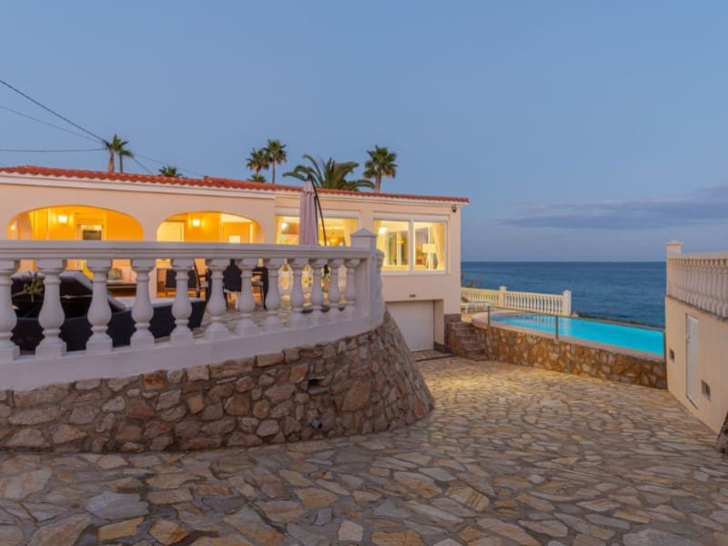 3 soveværelse Villa til salg i El Campello med swimmingpool garage - € 1.850.000 (Ref: 8701569)