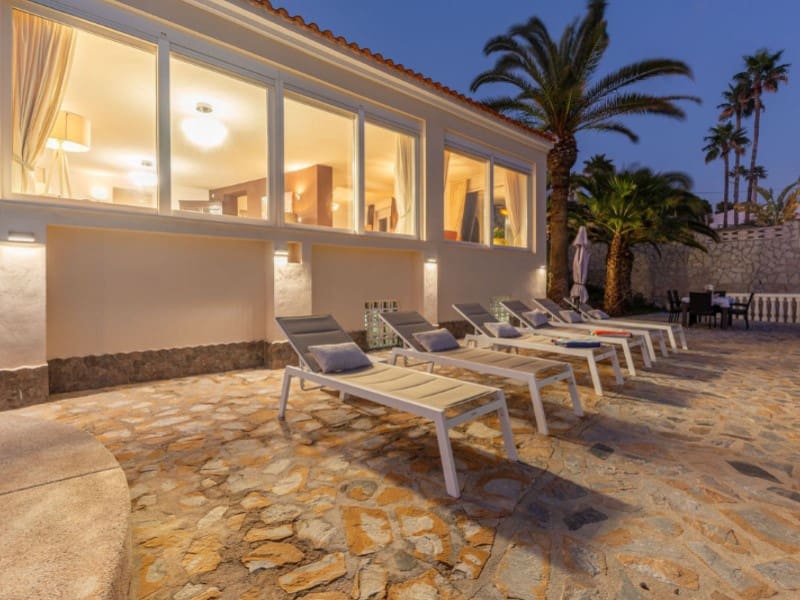 3 soveværelse Villa til salg i El Campello med swimmingpool garage - € 1.850.000 (Ref: 8701569)