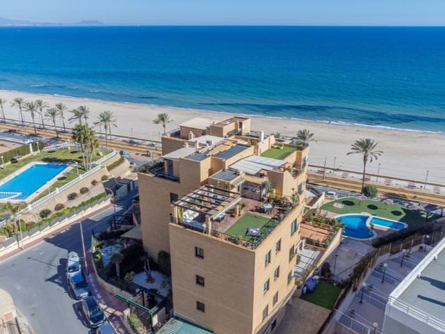 3 slaapkamer Penthouse te koop in Playa de Muchavista, El Campello met garage - € 998.000 (Ref: 8836222)