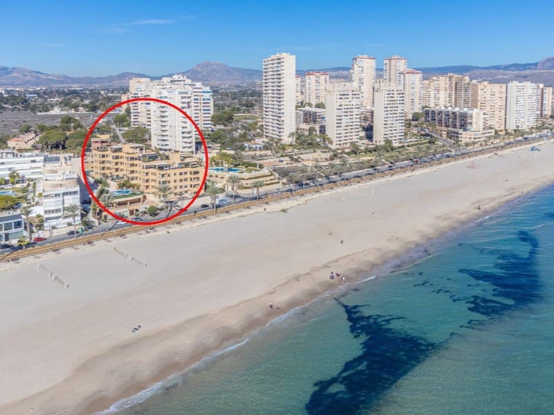 3 soveværelse Penthouse til salg i Playa de Muchavista med garage - € 998.000 (Ref: 8836222)