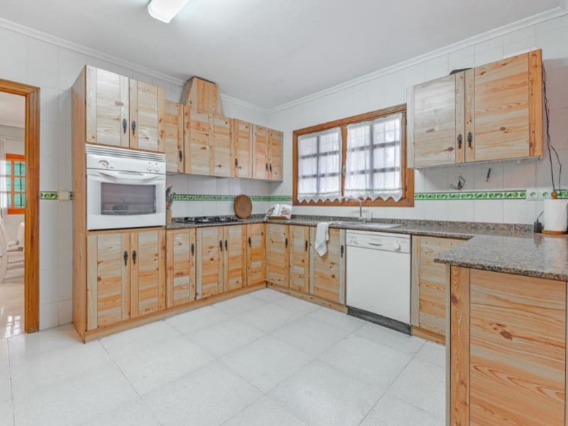 5 soverom Villa til salgs i Santa Faz med svømmebasseng garasje - € 1 525 000 (Ref: 8904950)