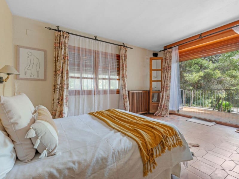 5 soverom Villa til salgs i Santa Faz med svømmebasseng garasje - € 1 525 000 (Ref: 8904950)