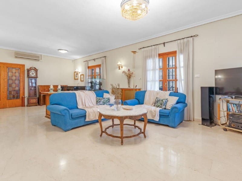 5 soverom Villa til salgs i Santa Faz med svømmebasseng garasje - € 1 525 000 (Ref: 8904950)