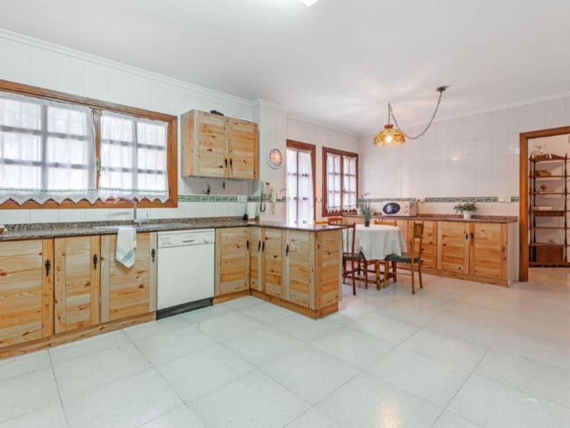 5 soverom Villa til salgs i Santa Faz med svømmebasseng garasje - € 1 525 000 (Ref: 8904950)