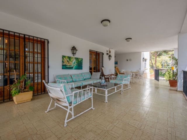 5 sovrum Villa till salu i Santa Faz, Alicante stad med pool garage - 1 525 000 € (Ref: 8904950)