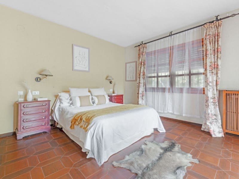 5 soverom Villa til salgs i Santa Faz med svømmebasseng garasje - € 1 525 000 (Ref: 8904950)