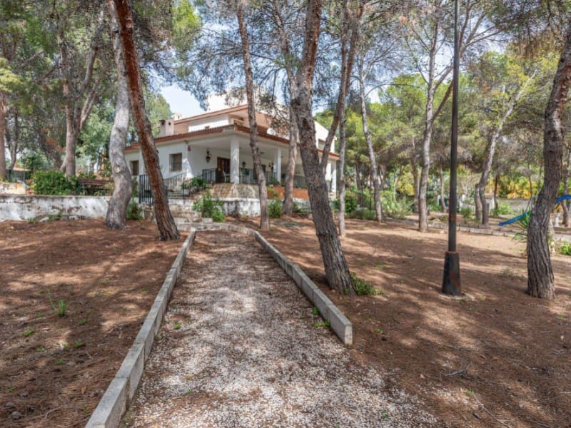 5 soverom Villa til salgs i Santa Faz med svømmebasseng garasje - € 1 525 000 (Ref: 8904950)