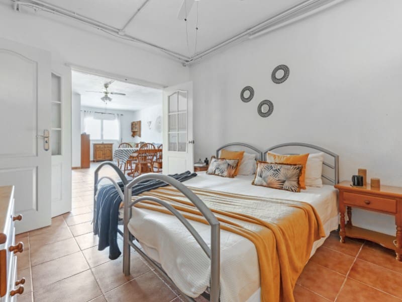 4 chambre Villa/Maison à vendre à El Campello avec garage - 549 000 € (Ref: 8983883)