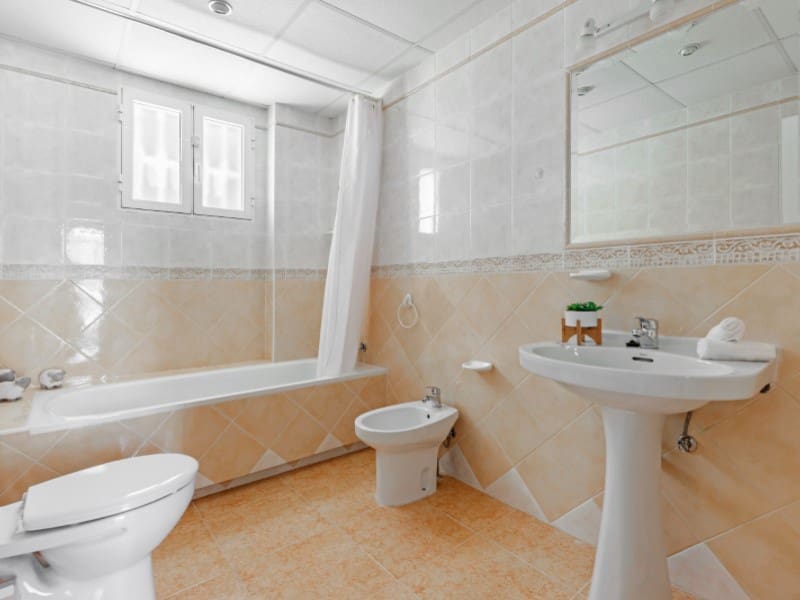 4 chambre Villa/Maison à vendre à El Campello avec garage - 549 000 € (Ref: 8983883)