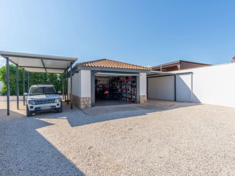 4 soveværelse Villa til salg i Busot med swimmingpool garage - € 689.000 (Ref: 9051456)