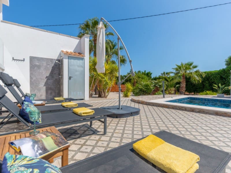 4 soveværelse Villa til salg i Busot med swimmingpool garage - € 689.000 (Ref: 9051456)