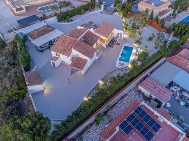 4 camera da letto Villa in vendita in Busot con piscina garage - 689.000 € (Rif: 9051456)