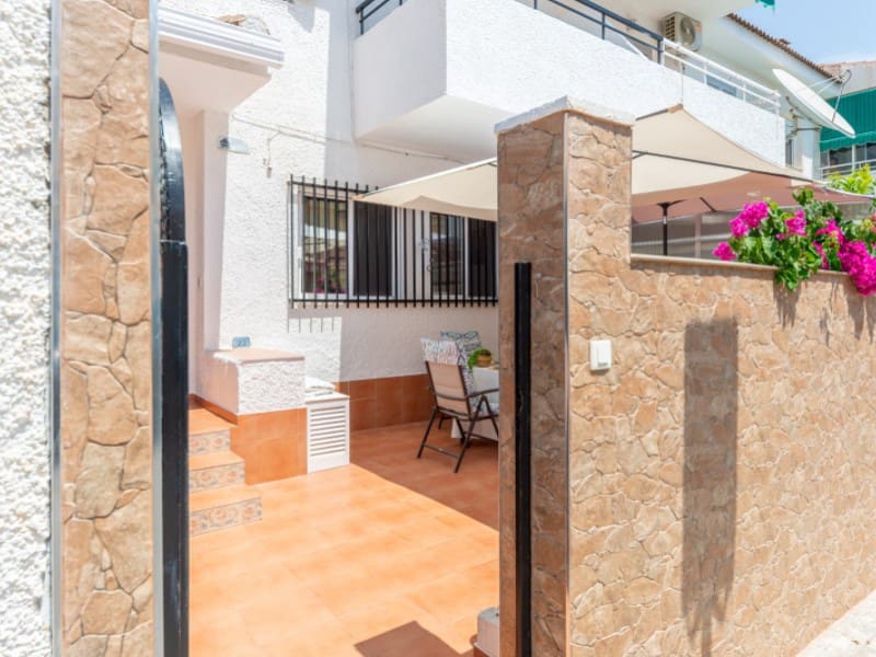 4 soveværelse Byhus til salg i El Campello med garage - € 289.000 (Ref: 9110666)