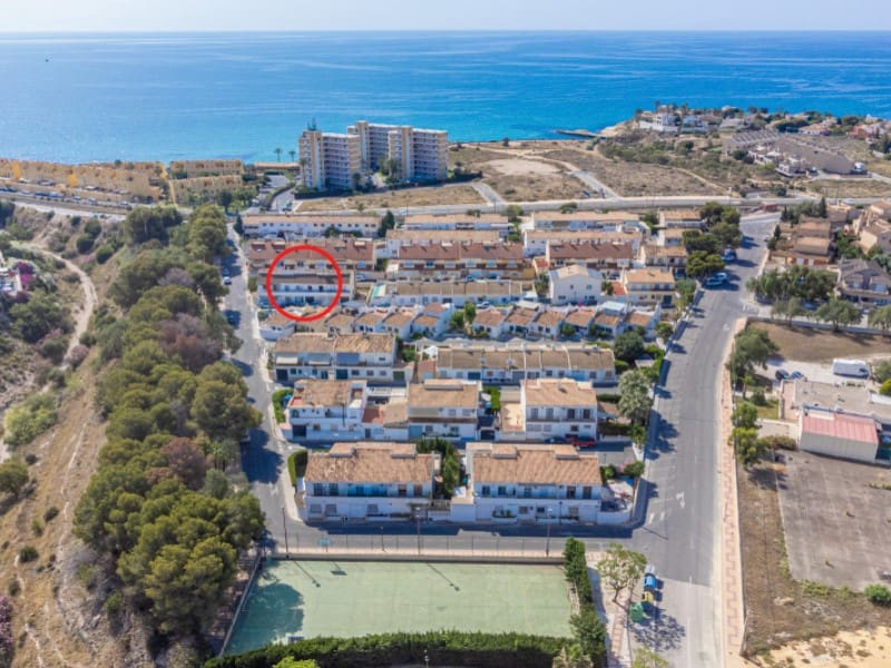 4 soveværelse Byhus til salg i El Campello med garage - € 289.000 (Ref: 9110666)