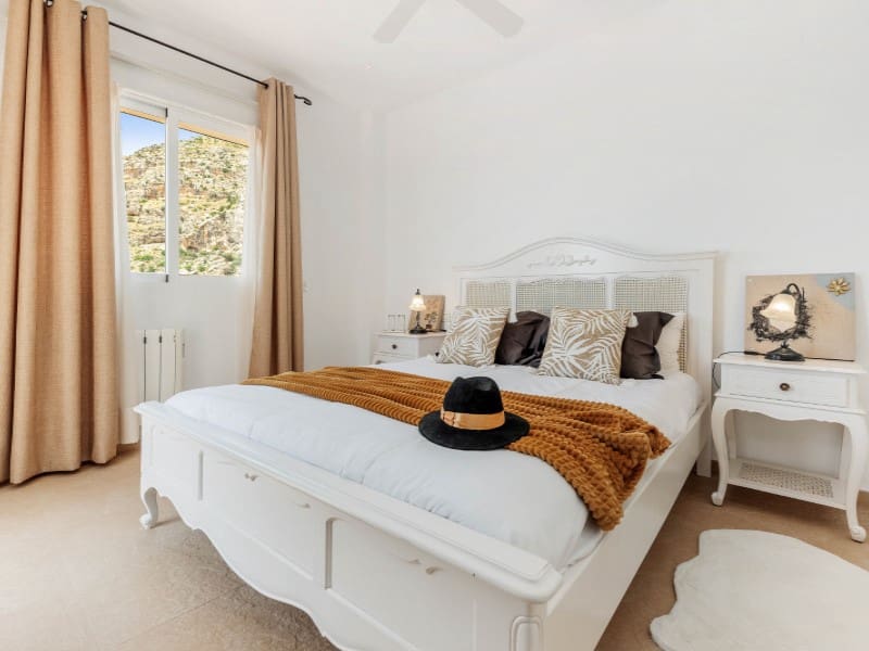 4 Zimmer Villa zu verkaufen in Altea mit Garage - 1.569.000 € (Ref: 9142908)