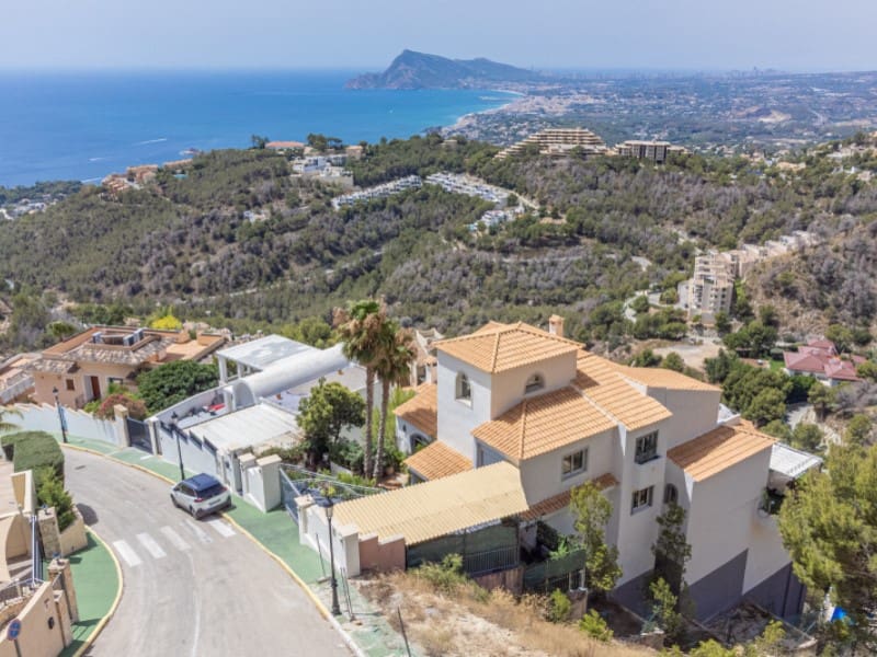 4 Zimmer Villa zu verkaufen in Altea mit Garage - 1.569.000 € (Ref: 9142908)