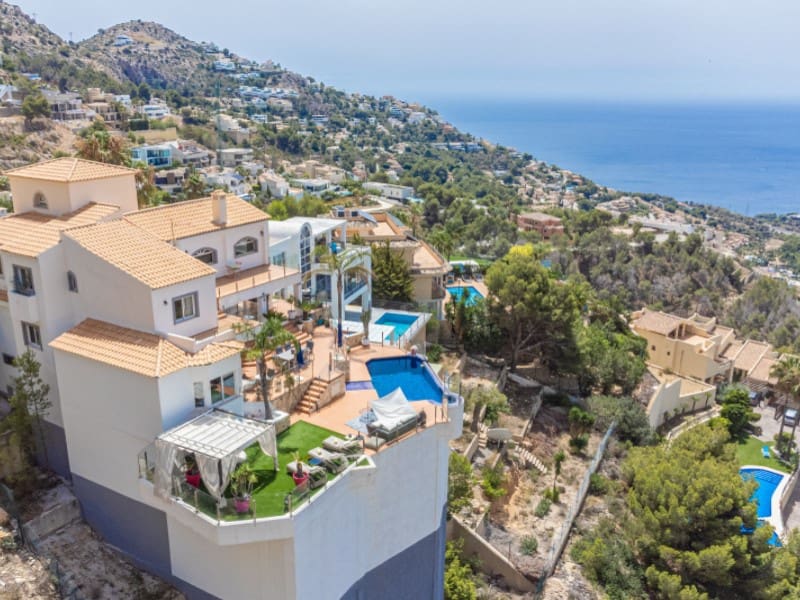 4 Zimmer Villa zu verkaufen in Altea mit Garage - 1.569.000 € (Ref: 9142908)